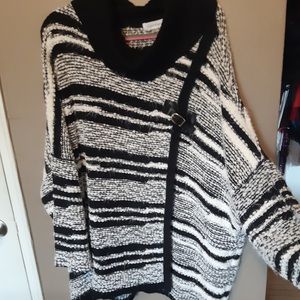 NWOT Cozy cowl-neck poncho